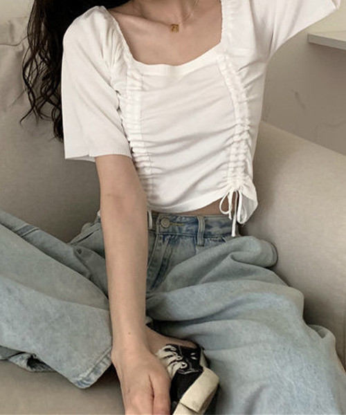 c.u.l(シーユーエル)の「シャーリング ニットトップス culw414(Tシャツ/カットソー・レディース・ブラック/ホワイト/ブルー・FREE)」の1枚目の写真