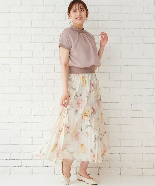 12Twelve Agenda（トゥエルブ　アジェンダ）の「プチハイネックインナー付ショート丈プルオーバー（Tシャツ/カットソー・レディース・オフホワイト/ピンクベージュ/ネイビー/ブルー/チャコールグレー/ブラック・M）」の7枚目の写真