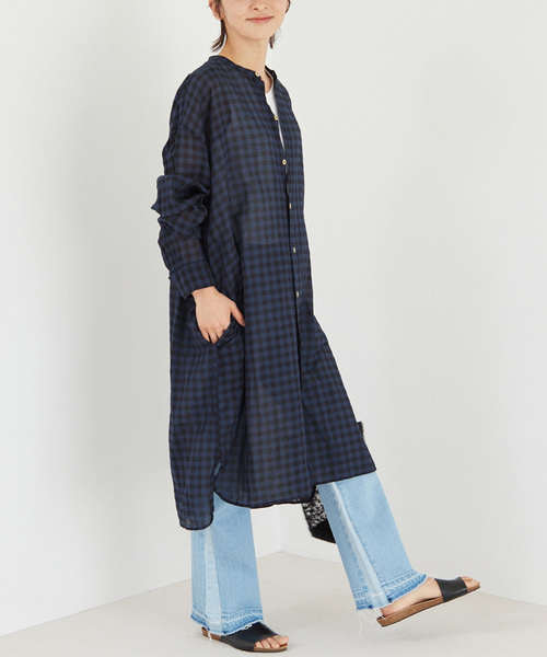 ARMEN(アーメン)の「【ARMEN】COTTON VOILE ギンガムチェックバンドカラーロング:ワンピース(ワンピース・レディース・ネイビー/イエロー・3)」の3枚目の写真