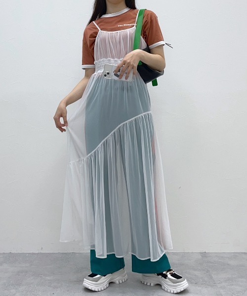 FOREVER 21（フォーエバー トゥエンティーワン）の「配色ラインジャージパンツ（スウェットパンツ・レディース・レッド系その他/グリーン/ブルー/ブラック・MEDIUM/SMALL）」の11枚目の写真