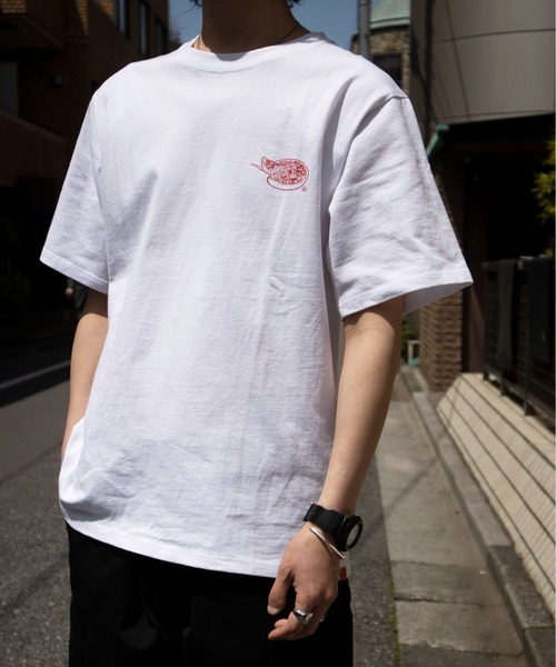 UNIVERSAL OVERALL(ユニバーサルオーバーオール)の「ユニバーサルオーバーオール プリントTシャツ / ロゴTシャツ / RESTAURANT TEE(Tシャツ/カットソー・メンズ・ブラック×レッド/ブラック×ホワイト/ホワイト×レッド・M/L/S/XL)」の16枚目の写真