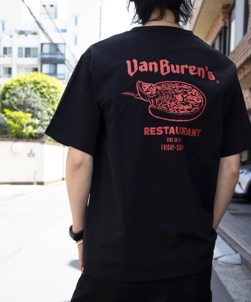 UNIVERSAL OVERALL(ユニバーサルオーバーオール)の「ユニバーサルオーバーオール プリントTシャツ / ロゴTシャツ / RESTAURANT TEE(Tシャツ/カットソー・メンズ・ブラック×レッド/ブラック×ホワイト/ホワイト×レッド・M/L/S/XL)」の5枚目の写真
