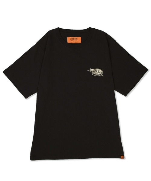 UNIVERSAL OVERALL(ユニバーサルオーバーオール)の「ユニバーサルオーバーオール プリントTシャツ / ロゴTシャツ / RESTAURANT TEE(Tシャツ/カットソー・メンズ・ブラック×レッド/ブラック×ホワイト/ホワイト×レッド・M/L/S/XL)」の4枚目の写真