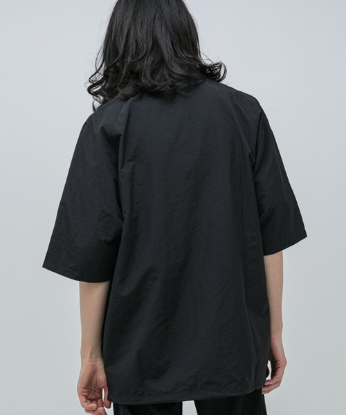 NANO universe（ナノユニバース）の「LB.03/Supplex(R)Nylon レギュラーカラーシャツ（シャツ/ブラウス・メンズ・ネイビー/ブラック/ベージュ・L/M/S）」の5枚目の写真