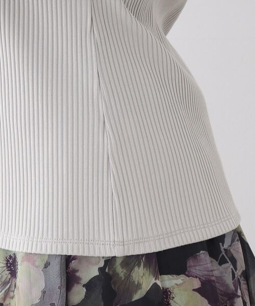 couture brooch（クチュールブローチ）の「◆スカラ刺繍前後2WAYテレコトップス（Tシャツ/カットソー・レディース・ライトグリーン/ブラック/オフホワイト・36/38/40/42）」の15枚目の写真