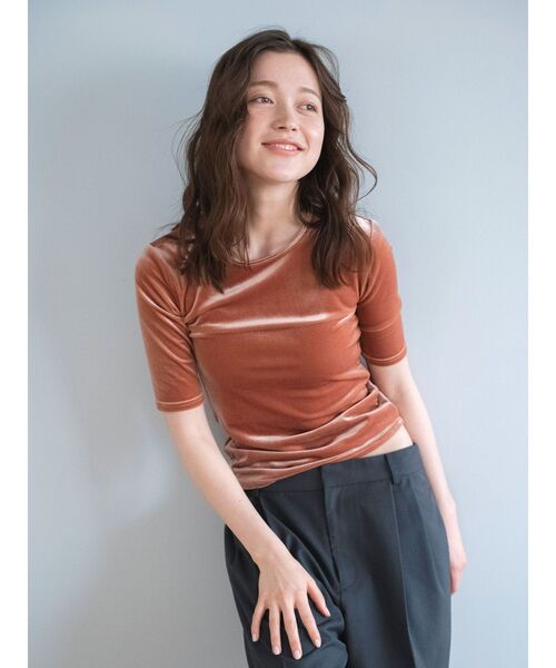 Ungrid（アングリッド）の「ベロアフィットTee（Tシャツ/カットソー・レディース・オレンジ/グリーン/ヘザーグレー・FREE）」の14枚目の写真