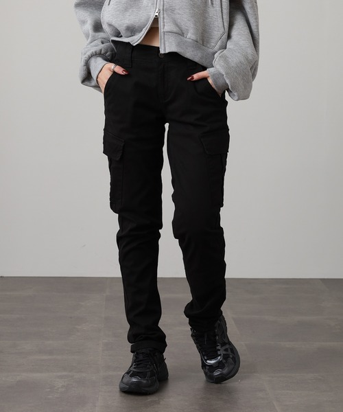 atONE(アットワン)の「atONE ツイルカーゴパンツ(カーゴパンツ・レディース・ブラック/ベージュ/カーキ・L/LL/3L/4L/M)」の1枚目の写真