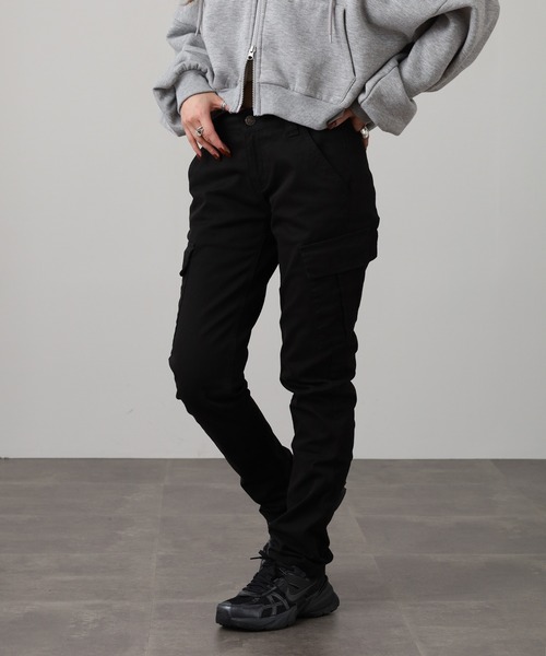 atONE(アットワン)の「atONE ツイルカーゴパンツ(カーゴパンツ・レディース・ブラック/ベージュ/カーキ・L/LL/3L/4L/M)」の6枚目の写真