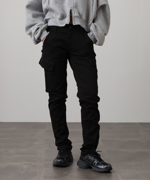 atONE(アットワン)の「atONE ツイルカーゴパンツ(カーゴパンツ・レディース・ブラック/ベージュ/カーキ・L/LL/3L/4L/M)」の4枚目の写真