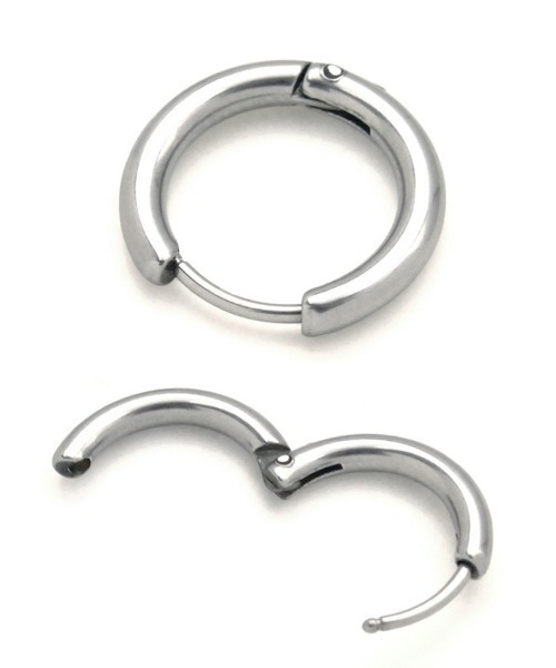 PARKS TOKYO SELECT（パークストウキョウセレクト）の「金属アレルギー対応 サージカルステンレス/316L ワンタッチラウンドフープピアス（ピアス（両耳用）・レディース・シルバー/ブラック・15 /19/17/14）」の7枚目の写真