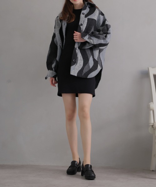 VIVIAN（ヴィヴィアン）の「スクエアトゥプラットフォームローファーパンプス　ZOZOTOWN+オフィシャルサイト限定商品（パンプス・レディース・ブラック・S/M/L/LL）」の8枚目の写真