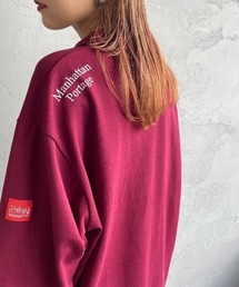 Manhattan Portage（マンハッタンポーテージ）の「[MANHATTAN PORTAGE/マンハッタンポーテージ] 別注 ワンポイントロゴ刺繍 ハーフジップスウェット（スウェット）」