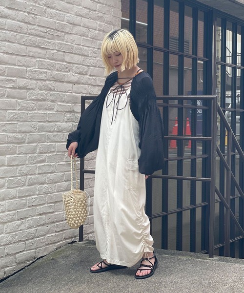 CIAOPANIC(チャオパニック)の「シャーリングボリュームボレロ(カーディガン/ボレロ・レディース・ブラック/アイボリー/オレンジ・FREE)」の21枚目の写真