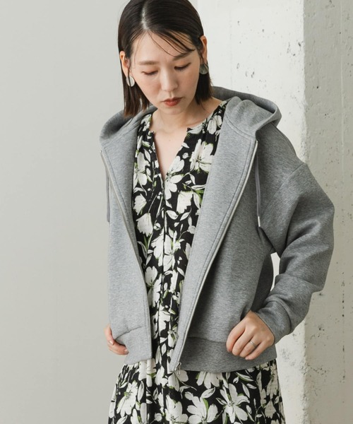 F by ROSSO(エフバイロッソ)の「F by ROSSO ダンボールニットショートZIPパーカー(パーカー・レディース・ベージュ/グレー・FREE)」の5枚目の写真