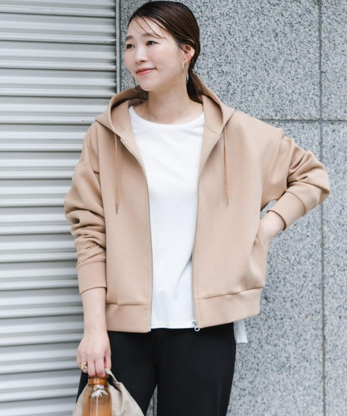 F by ROSSO(エフバイロッソ)の「F by ROSSO ダンボールニットショートZIPパーカー(パーカー・レディース・ベージュ/グレー・FREE)」の10枚目の写真