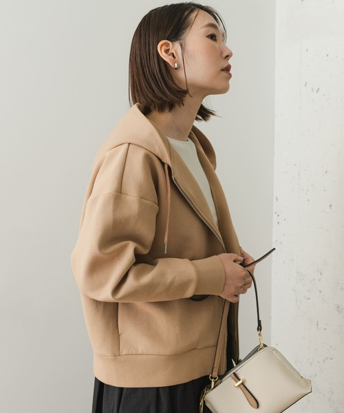 F by ROSSO(エフバイロッソ)の「F by ROSSO ダンボールニットショートZIPパーカー(パーカー・レディース・ベージュ/グレー・FREE)」の17枚目の写真