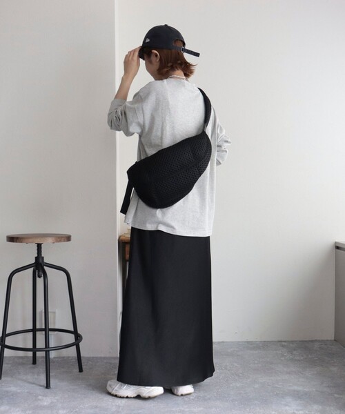 fredy emue（フレディエミュ）の「ボンディングクロワッサンショルダーバッグ（ショルダーバッグ・レディース・ブラック/ベージュ・FREE）」の12枚目の写真