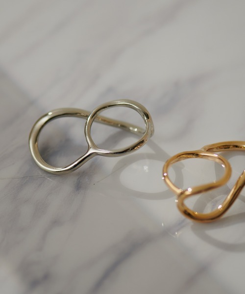 natural couture(ナチュラルクチュール)の「ダブルフィンガーリング(リング・レディース・シルバー/ゴールド・FREE)」の7枚目の写真