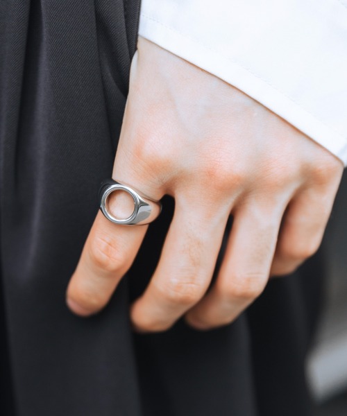 HARE（ハレ）の「ステンレスオーバルリング(HARE)（リング・メンズ・シルバー・FREE）」の7枚目の写真