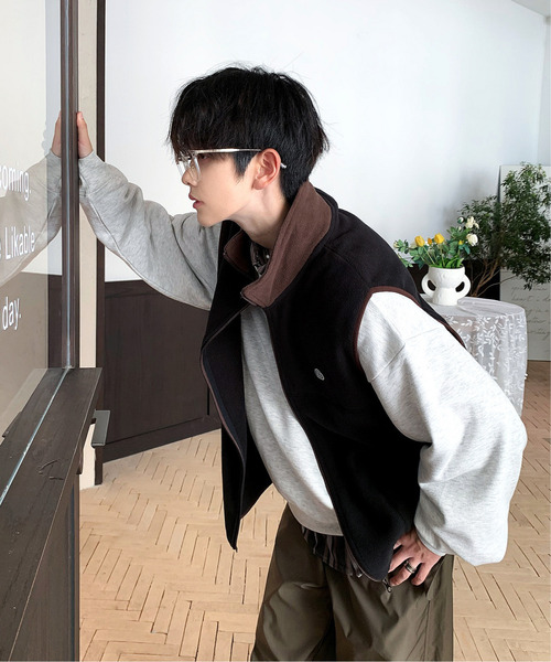 DISCUS(ディスカス)の「【neos -addictive design-】DISCUS ディスカス ルーズシルエット 配色 ワンポイントロゴ フリース ベスト(ベスト・メンズ・グリーン/ブラック/グレー・MEDIUM/X-LARGE/LARGE)」の7枚目の写真