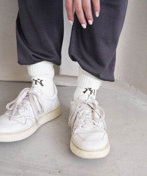 SLOBE IENA(スローブイエナ)の「SLOBE citron. MLB LOGO SOCKS-NYY(ソックス/靴下・レディース・ホワイト/サックスブルー・FREE)」の2枚目の写真
