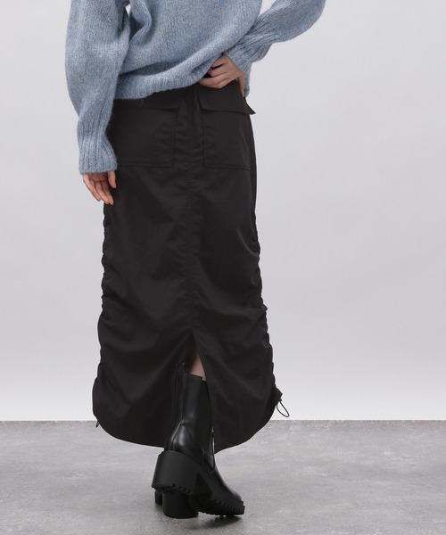 LAKOLE(ラコレ)の「パラシュートスカート2 / 980308(スカート・レディース・ブラック/カーキ・MEDIUM/SMALL)」の7枚目の写真