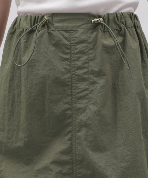 LAKOLE(ラコレ)の「パラシュートスカート2 / 980308(スカート・レディース・ブラック/カーキ・MEDIUM/SMALL)」の14枚目の写真