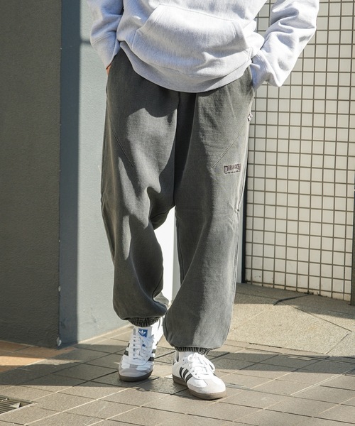 THRASHER(スラッシャー)の「【THRASHER/スラッシャー】ピグメント加工 ヘビーウェイト ワンポイントブランドロゴ同色刺繍 スウェットパンツ(スウェットパンツ・メンズ・ホワイト/ブラック・X-LARGE/LARGE/MEDIUM)」の22枚目の写真