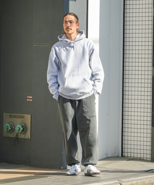 THRASHER(スラッシャー)の「【THRASHER/スラッシャー】ピグメント加工 ヘビーウェイト ワンポイントブランドロゴ同色刺繍 スウェットパンツ(スウェットパンツ・メンズ・ホワイト/ブラック・X-LARGE/LARGE/MEDIUM)」の21枚目の写真