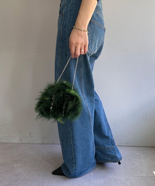 PAPILLONNER(パピヨネ)の「フェザーミニショルダー(ハンドバッグ・レディース・ブラウン/グリーン・FREE)」の11枚目の写真