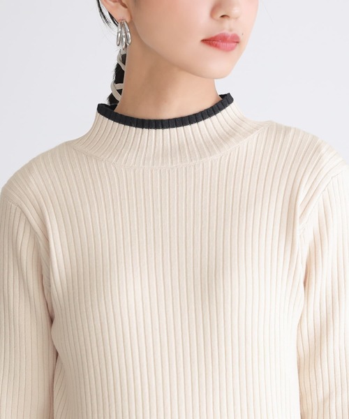 n'OrLABEL（ノアールレーベル）の「『配色袖ボタンハイネックニット』（ニット/セーター・レディース・ブラック/グレー/アイボリー/ダークラベンダー/グレイッシュブルー・LL/M/L）」の8枚目の写真