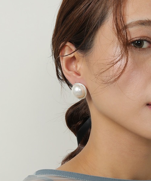 Kana(カナ)の「パール ボタン ピアス パーティー パーティー 結婚式 お呼ばれ オケージョン(ピアス(両耳用)・レディース・ゴールド/シルバー・フリー)」の10枚目の写真