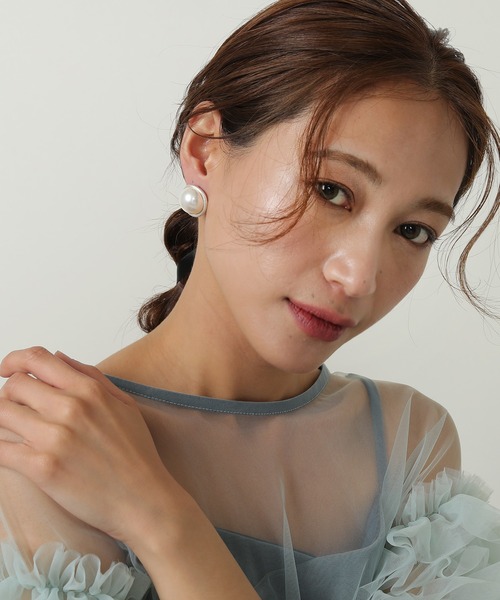 Kana(カナ)の「パール ボタン ピアス パーティー パーティー 結婚式 お呼ばれ オケージョン(ピアス(両耳用)・レディース・ゴールド/シルバー・フリー)」の11枚目の写真