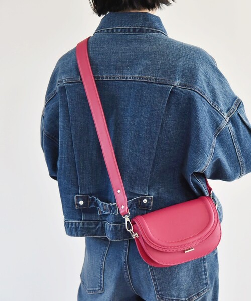 quaranciel(カランシエル)の「quaranciel: ハーフムーン ミニ ショルダー バッグ(ショルダーバッグ・レディース・ブラック/ホワイト/ピンク/ブルー・ONE SIZE)」の17枚目の写真