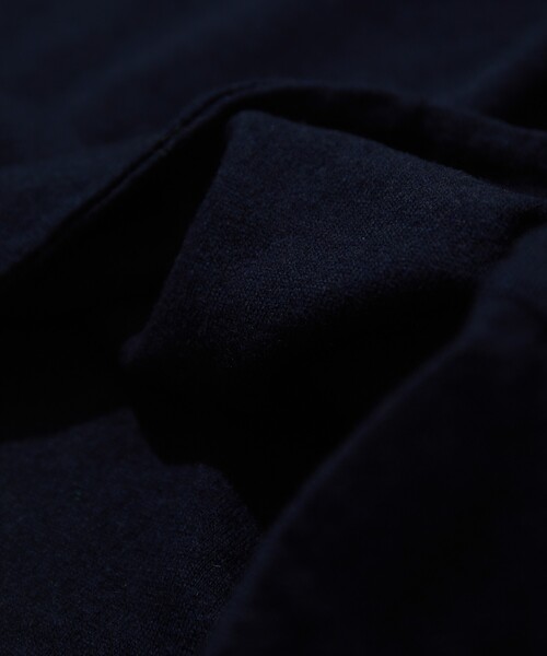 CAHLUMN(カウラム)の「CAHLUMN/カウラム Cashmere Wool Sweatshirt/カシミヤ ウール スウェットシャツ(Tシャツ/カットソー・メンズ・ネイビー/チャコールグレー・XX-LARGE/X-LARGE/LARGE/MEDIUM)」の11枚目の写真