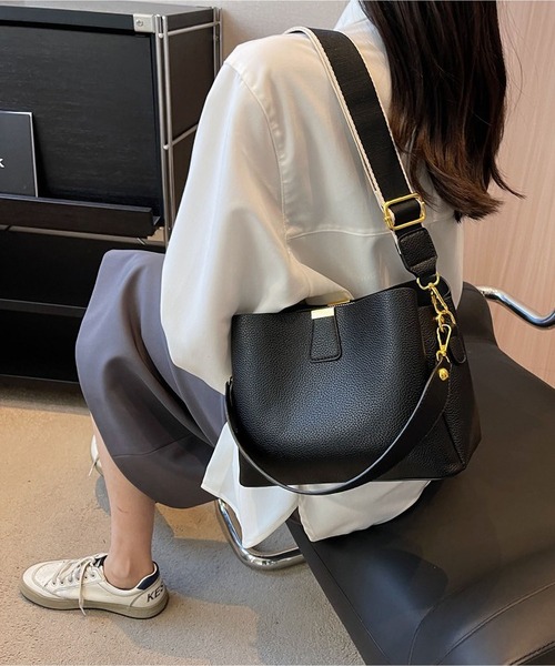 LA VORAGINE(ラ ヴォラジネ)の「2wayショルダーバッグ(ショルダーバッグ・レディース・ピンク/アイボリー/ベージュ/ブラック・FREE)」の5枚目の写真
