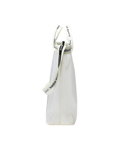 beautiful people(ビューティフルピープル)の「beautiful people plaid vinyl logo tape shoulder bag 1000611931(ショルダーバッグ・レディース・クリア/ブラック・FREE)」の6枚目の写真