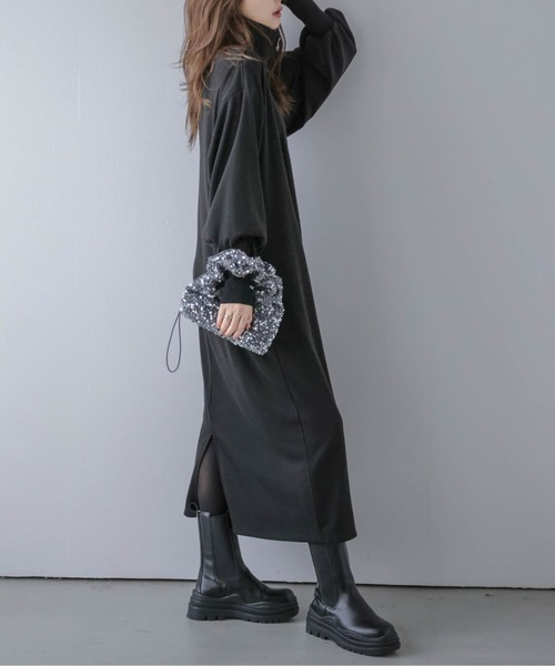 La-gemme(ラジェム)の「裏起毛スウェットワンピース(ワンピース・レディース・グレー/ブラック・M/L)」の5枚目の写真