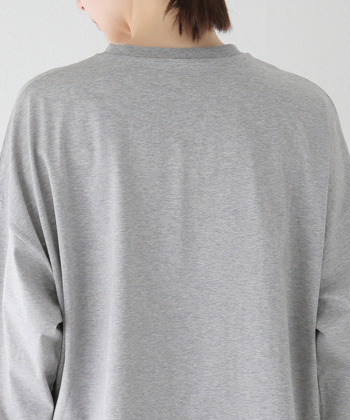 JOURNAL STANDARD LUXE(ジャーナルスタンダード ラックス)の「コンパクトジャージー クルーネック-Big-プルオーバー(Tシャツ/カットソー・レディース・チャコールグレー/ネイビー/ホワイト・FREE)」の17枚目の写真