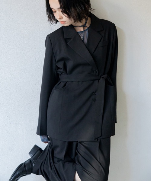 VACANCY(ヴァカンシー)の「ダブルボタンラウンドポケットジャケット VACANCY(ヴァカンシー)の「ダブルボタンラウンドポケットジャケット