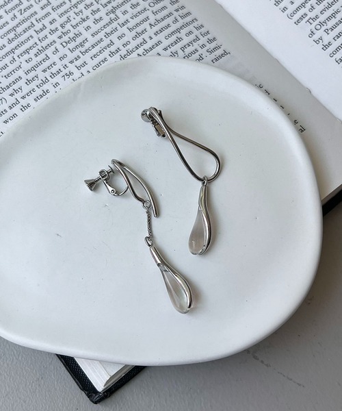 GOLDY（ゴールディ）の「〈GOLDY/ゴールディ〉クリアスウェイイヤリング（イヤリング・レディース・シルバー/ゴールド・FREE）」の2枚目の写真