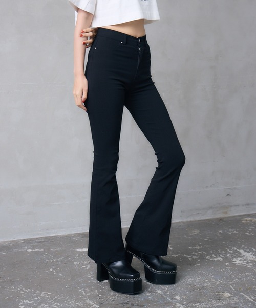 ENVYM（アンビー）の「フレアカラージェギンス（その他パンツ・レディース・ブラック・SMALL/MEDIUM）」の17枚目の写真