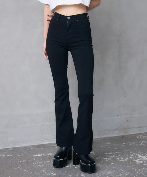 ENVYM（アンビー）の「フレアカラージェギンス（その他パンツ・レディース・ブラック・SMALL/MEDIUM）」の2枚目の写真