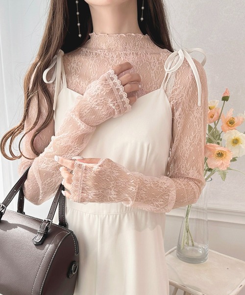 apres jour（アプレジュール）の「指開きハイネックレースインナー【ZOZOTOWN限定アイテム】（Tシャツ/カットソー・レディース・オフホワイト/ブラック/サックスブルー/ピンク・X-LARGE/フリー）」の4枚目の写真