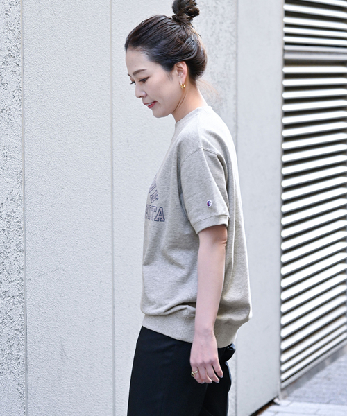 Champion（チャンピオン）の「【Champion/チャンピオン】別注 SHORT SLEEVE CREW NECK SWEAT（スウェット・レディース・チャコールグレー/ネイビー/グリーン/アイボリー・FREE）」の9枚目の写真