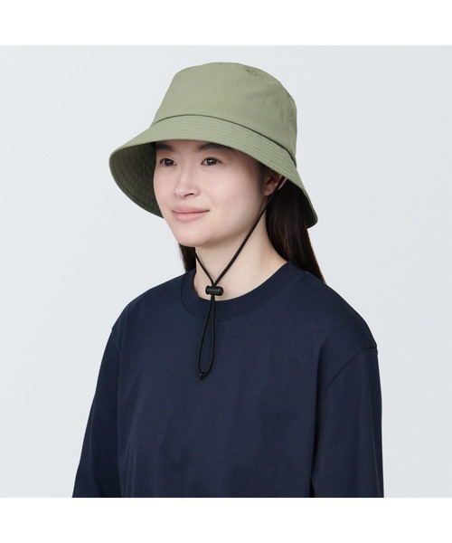 無印良品風を通すちいさくまとまる　日除け付きハットブラック56.5〜59cm 無印良品の「風を通す小さくまとまる日除ハット」が、今夏大活躍