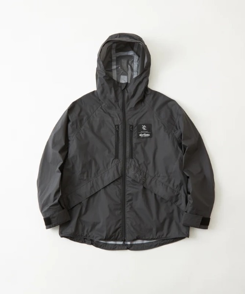 WHITE MOUNTAINEERING（ホワイトマウンテニアリング）の「WM x
