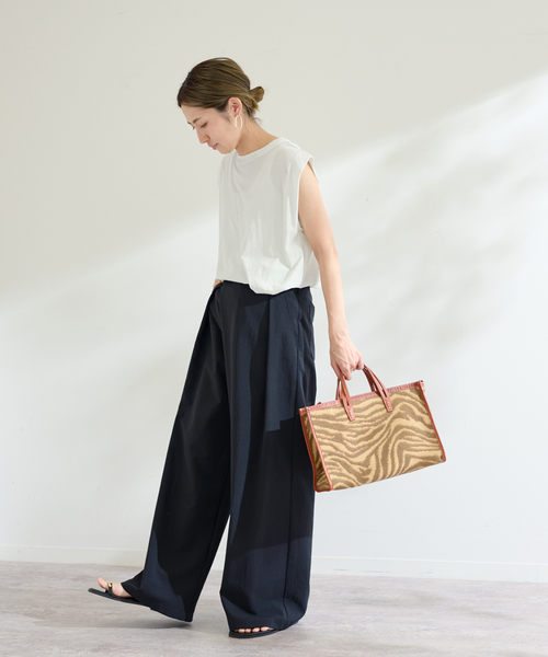 FRAMeWORK(フレームワーク)の「ATON/エイトン FRESCA SINGLE JERSEY TANKTOP(Tシャツ/カットソー・レディース・ブラック/ライトグレー/イエロー・FREE)」の12枚目の写真