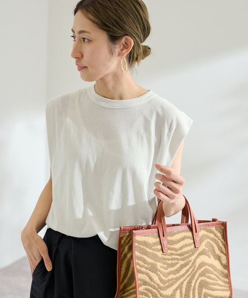 FRAMeWORK(フレームワーク)の「ATON/エイトン FRESCA SINGLE JERSEY TANKTOP(Tシャツ/カットソー・レディース・ブラック/ライトグレー/イエロー・FREE)」の15枚目の写真