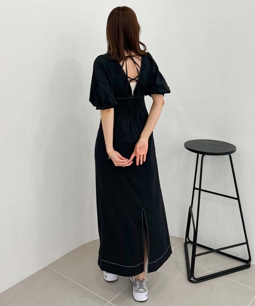 archives(アルシーヴ)の「バックリボン配色ステッチワンピース(ワンピース・レディース・テラコッタ/アイボリー/ブラック・MEDIUM)」の1枚目の写真